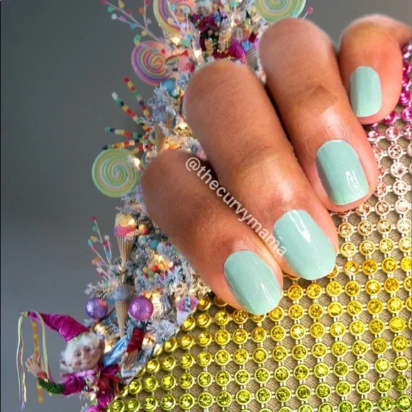 𝅺COLOR street mermaid you look Oslo steady nails - Picture 2 of 2